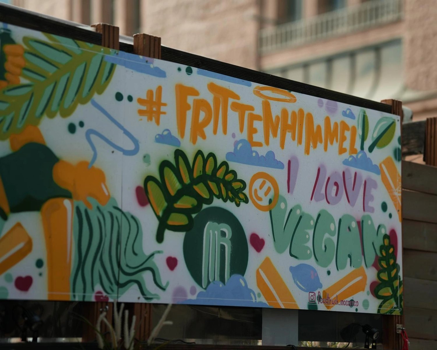 Frittenhimmel Wandbild – I love vegan